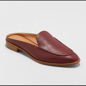 NWT Universal Thread Burgundy Loafer Mules